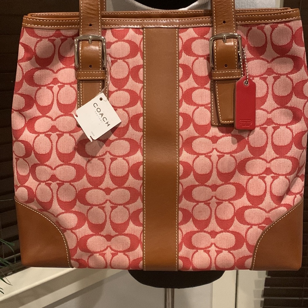 COACH New Vintage Shoulder Bag Signature Pink and Tan Tote with Dust Bag - Picture 3 of 14